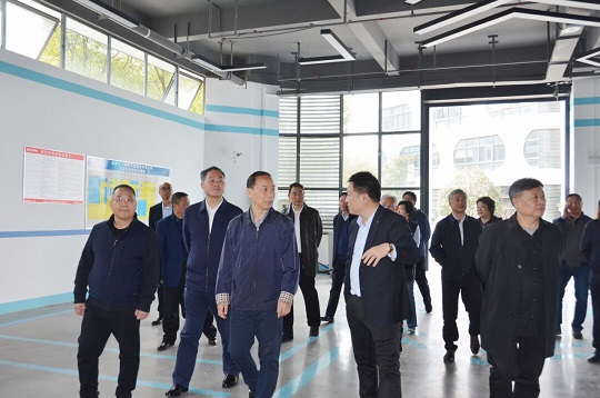 湖南省人大常委會(huì)原副主任、湖南異地商會(huì)聯(lián)合會(huì)顧問(wèn)陳君文一行蒞臨九九調(diào)研指導(dǎo)